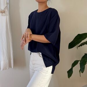 Emily Reger 100% Silk Navy Blue Short Sleeve Blouse Top Size XL Back Button